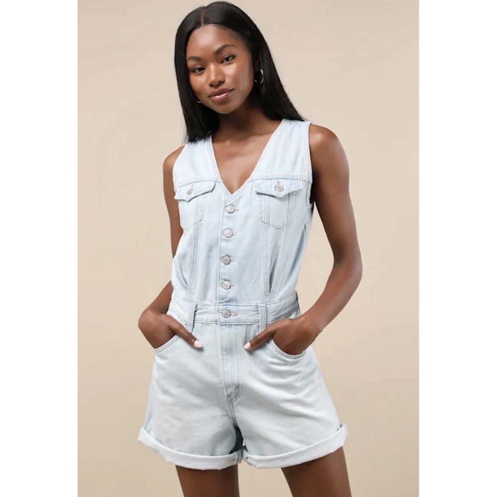 LEVIS XS Vest Light Wash Button-Front Denim Romper $88